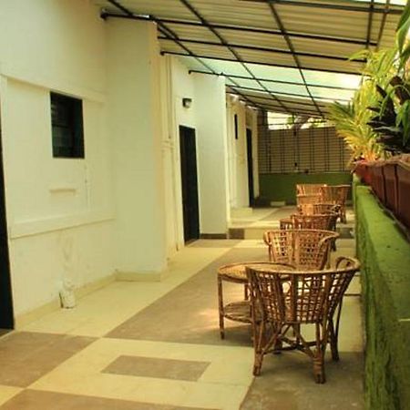 Urban Ville Hotel Pune Eksteriør billede